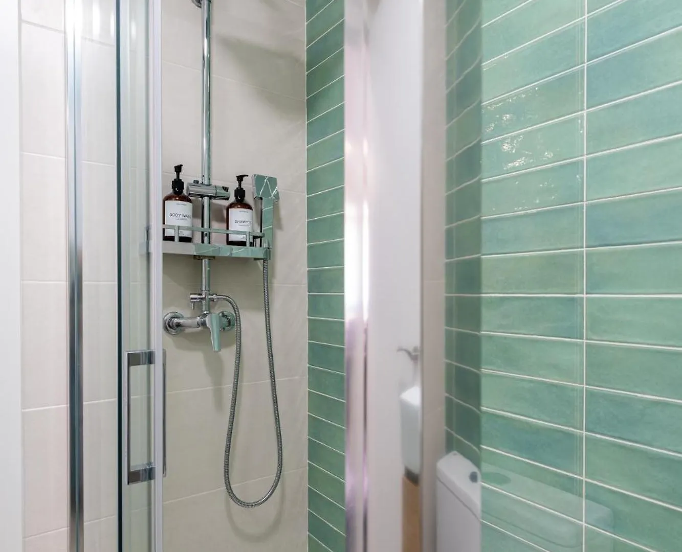 Apartamento Piso Elegante Y Nuevo De 3 Habitaciones Y 2 Banos Sevilla